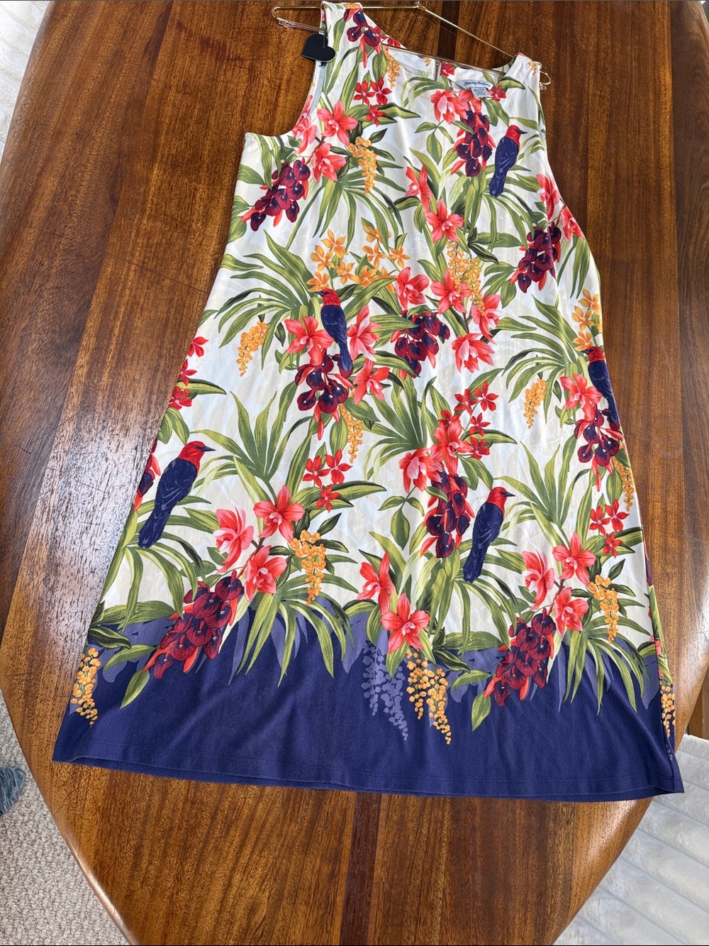 Tommy Bahamas women’s Tropical Floral Parrot Shift Dress - White & Navy
